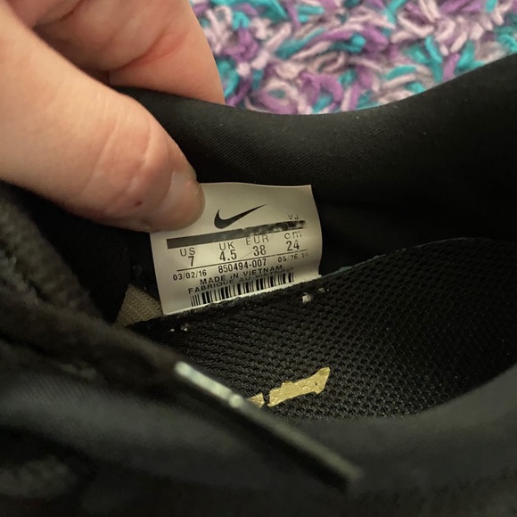 Nike running shoes - Picture 5 of 5